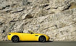 阿斯頓馬丁 aston_martin_v8_vantage_roadster 壁紙 無水印圖片