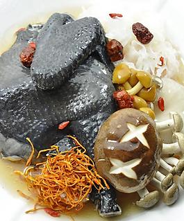 烏雞養(yǎng)生湯圖片