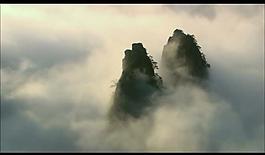 山峰云霧風景畫視頻圖片