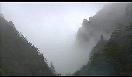 山峰云霧風景畫視頻圖片