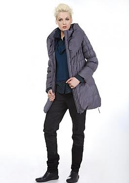 服裝模特灰色服飾圖片