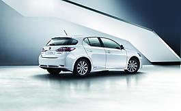 雷克薩斯油電混合動力新生代轎車ct200h圖片