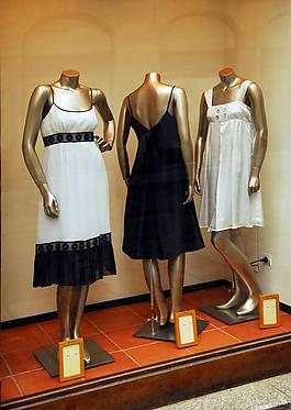 商場 櫥窗 服裝圖片
