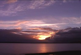 實(shí)拍夕陽(yáng)背景視頻素材