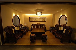 對稱室內(nèi)裝修
