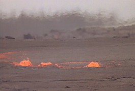 自然火山巖漿素材下載