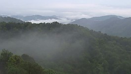山霧翻滾模板下載
