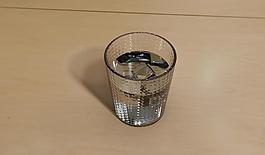 一杯水