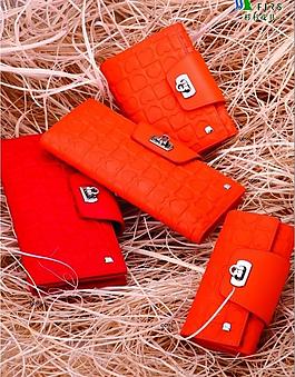 皮具 紅色精度圖圖片