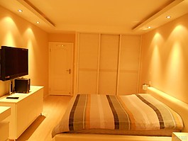 暖色卧室