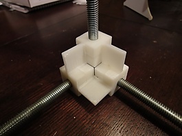 支撐柱