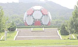 大连标志性建筑 足球图片