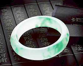 玉手鐲海報燈箱片圖片