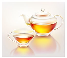 玻璃茶壶和一杯茶