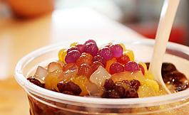 冰粥冷饮特写图片