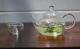 玻璃茶壶茶杯图片