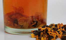 昆侖雪菊在水中圖片