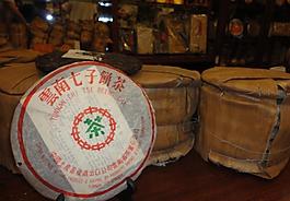 云南七子餅茶圖片