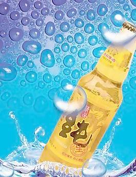 纯生啤酒广告图片