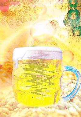 裝滿(mǎn)啤酒的玻璃杯圖片