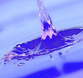 水珠水花水滴圖片