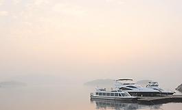 游艇 夕陽圖片