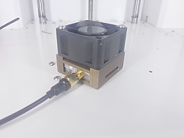 lawmate tm121800 1.2GHz 1W的主動冷卻安裝（40毫米風(fēng)扇）