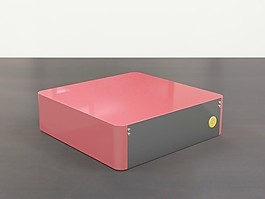 電腦桌面的情況的Mini - ITX：背板