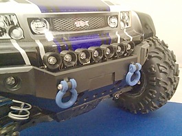 Traxxas峰會保險杠配件