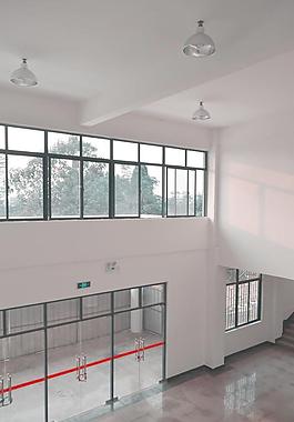教學(xué)樓大廳
