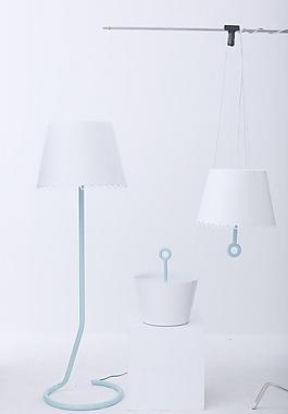 落地?zé)?/>
                            </a>
                            <div   id=