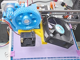 擠出機冷卻風扇支架- Prusa I3- 30mm的馬車