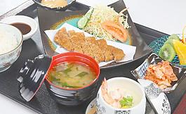 日式雞排飯套餐圖片