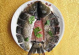 一盤(pán)魚(yú)
