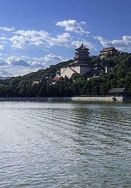 頤和園佛香閣逆光