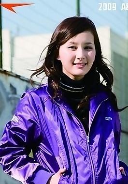 美克冬季服裝女模特圖片