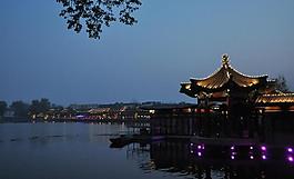 酒吧街夜景圖片