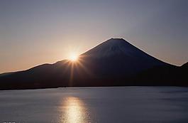 山水剪影圖片