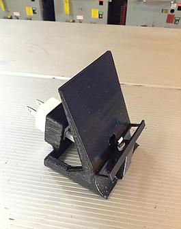 iphone 5的墻架與揚聲器剪出