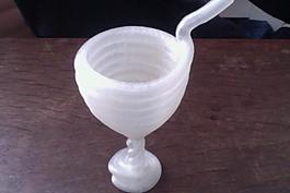 螺旋形的吸管杯