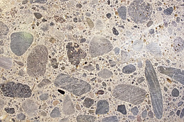 生銹的垃圾的大理石地板