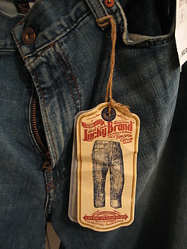 吊牌 褲子 英文 黑色 紅色 免費素材