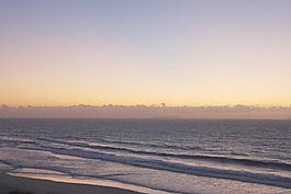 豐富多彩的夕陽(yáng)在普拉亞刪除雷伊