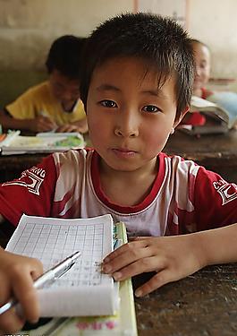 孩子 學(xué)生 學(xué)習(xí) 小學(xué) 希望小學(xué)圖片