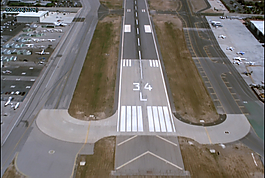 實拍飛機跑道