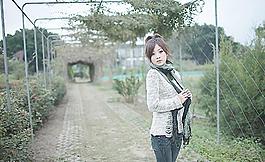 臺灣網絡人氣美女果子MM 灰色線衫圖片