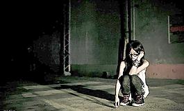 臺灣網絡人氣美女果子MM 黑暗角落圖片