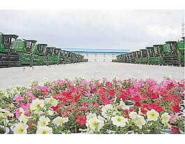 收割機(jī)圖片