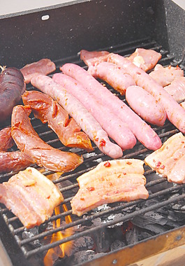 烤新鮮的肉好吃的飯