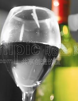 高脚杯图片